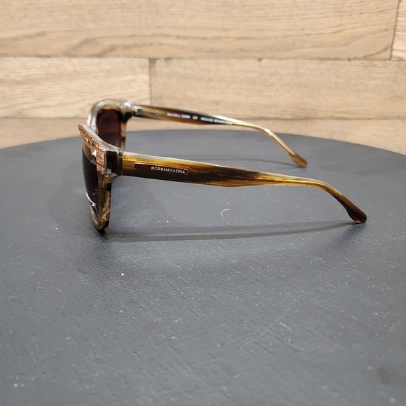 BCBGMAXAZR​IA Indulge Brown Horn 54 19 135 - Tortoise with Bling - Picture 5 of 9